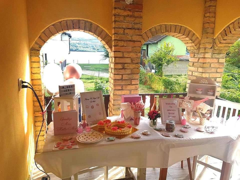 Danube Fairy Villa Futog ภายนอก รูปภาพ