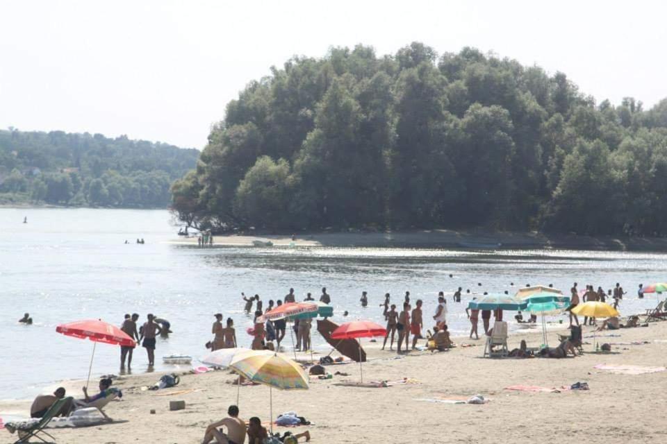 Danube Fairy Villa Futog ภายนอก รูปภาพ