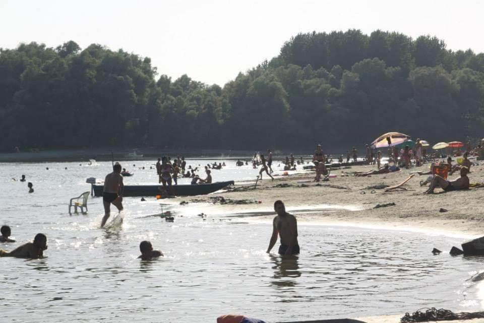 Danube Fairy Villa Futog ภายนอก รูปภาพ