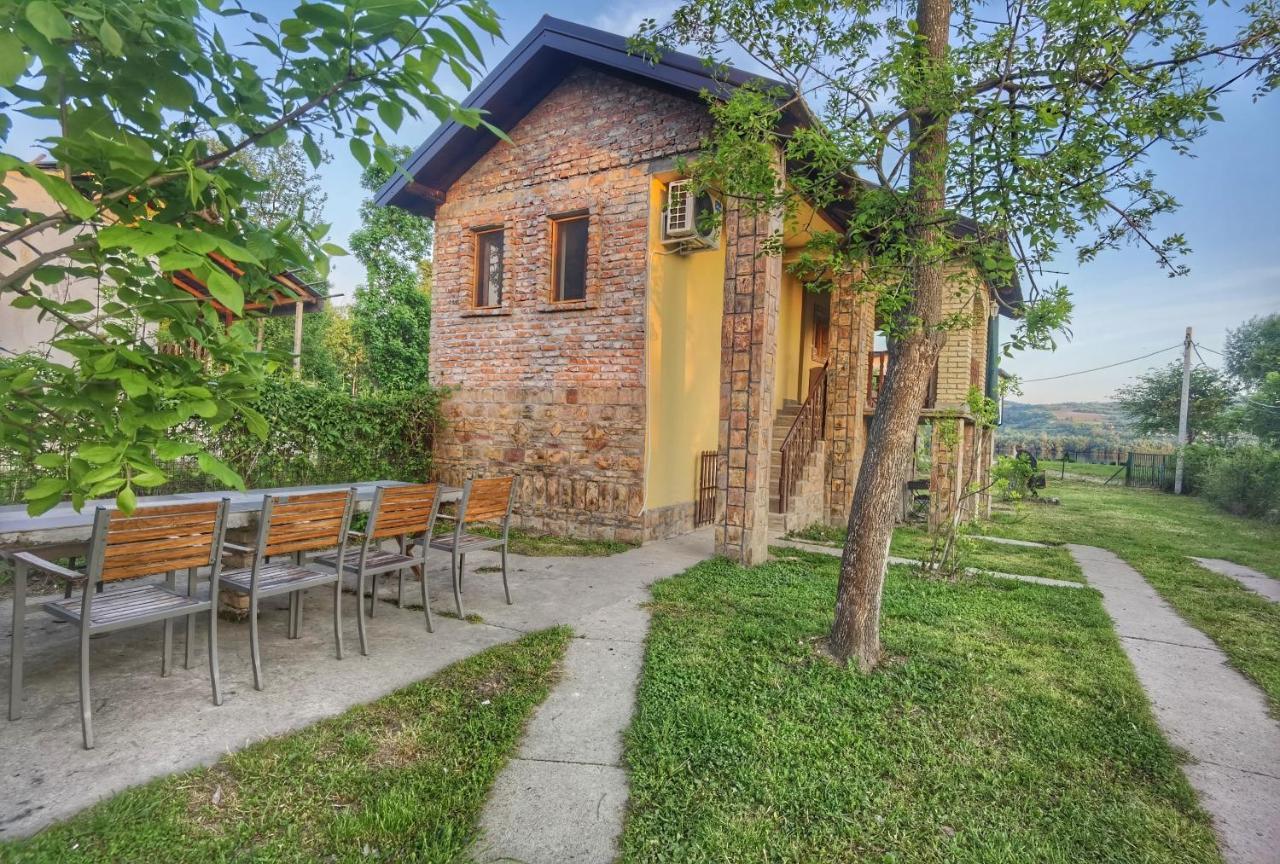 Danube Fairy Villa Futog ภายนอก รูปภาพ