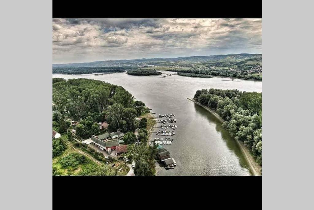 Danube Fairy Villa Futog ภายนอก รูปภาพ